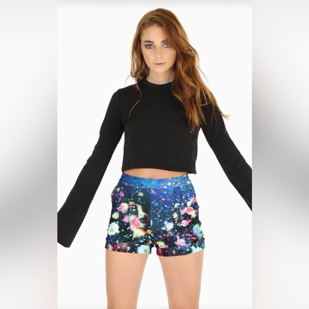 Blackmilk Dreaming in Twilight Watercolours cuffed shorts EUC size small